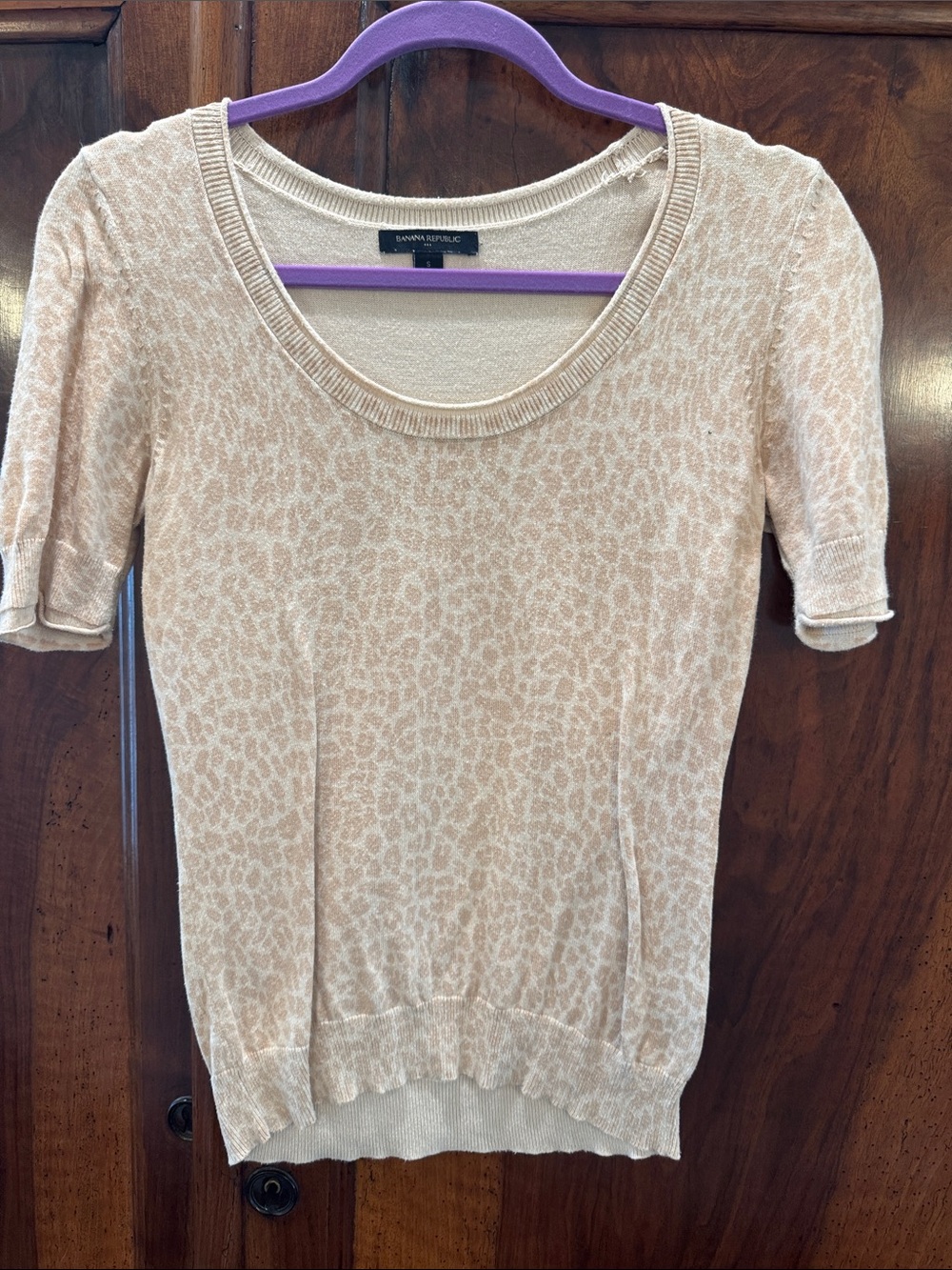 Banana Republic Short Sleeve Scoop Neck Top - Cream Leopard